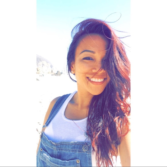 Meet your Posher, Jessalyn - Picture 3 of 4